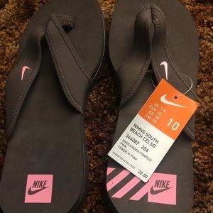 Nike flip flops